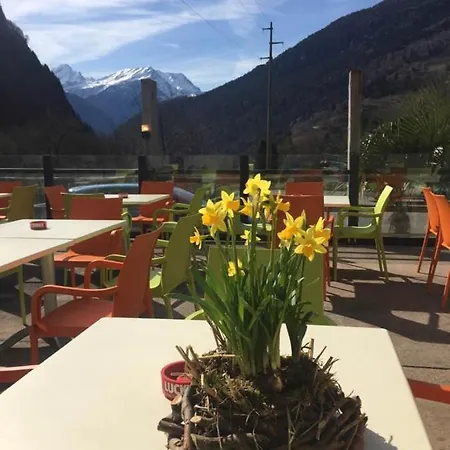 Hotel Ristorante Con Alloggio Val Sole *